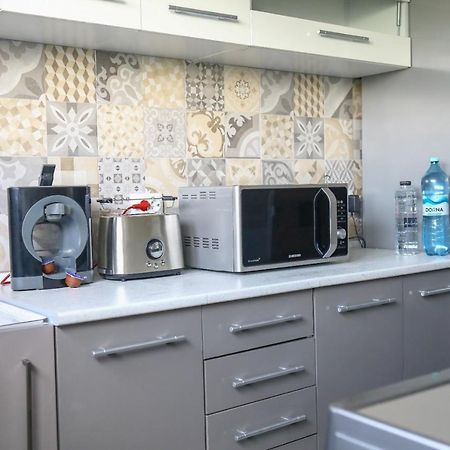 Colonial Touch Apartament Brasov Ngoại thất bức ảnh