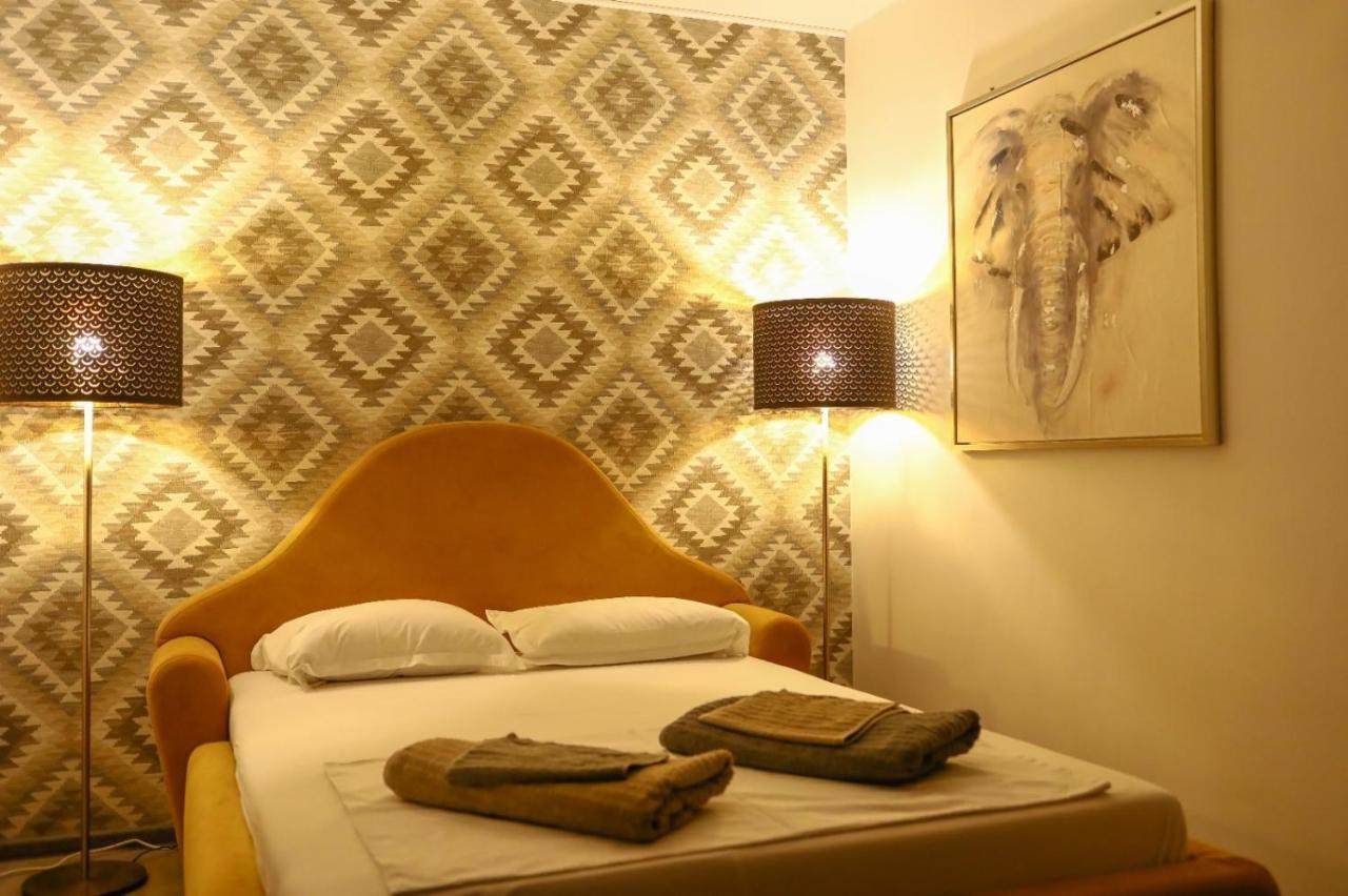 Colonial Touch Apartament Brasov Ngoại thất bức ảnh