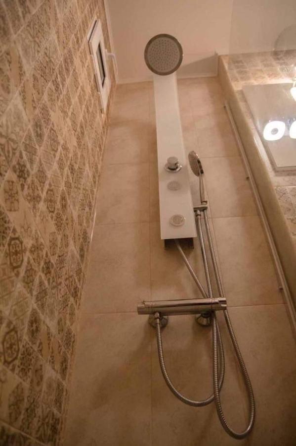 Colonial Touch Apartament Brasov Ngoại thất bức ảnh